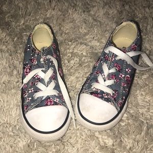 Floral converse